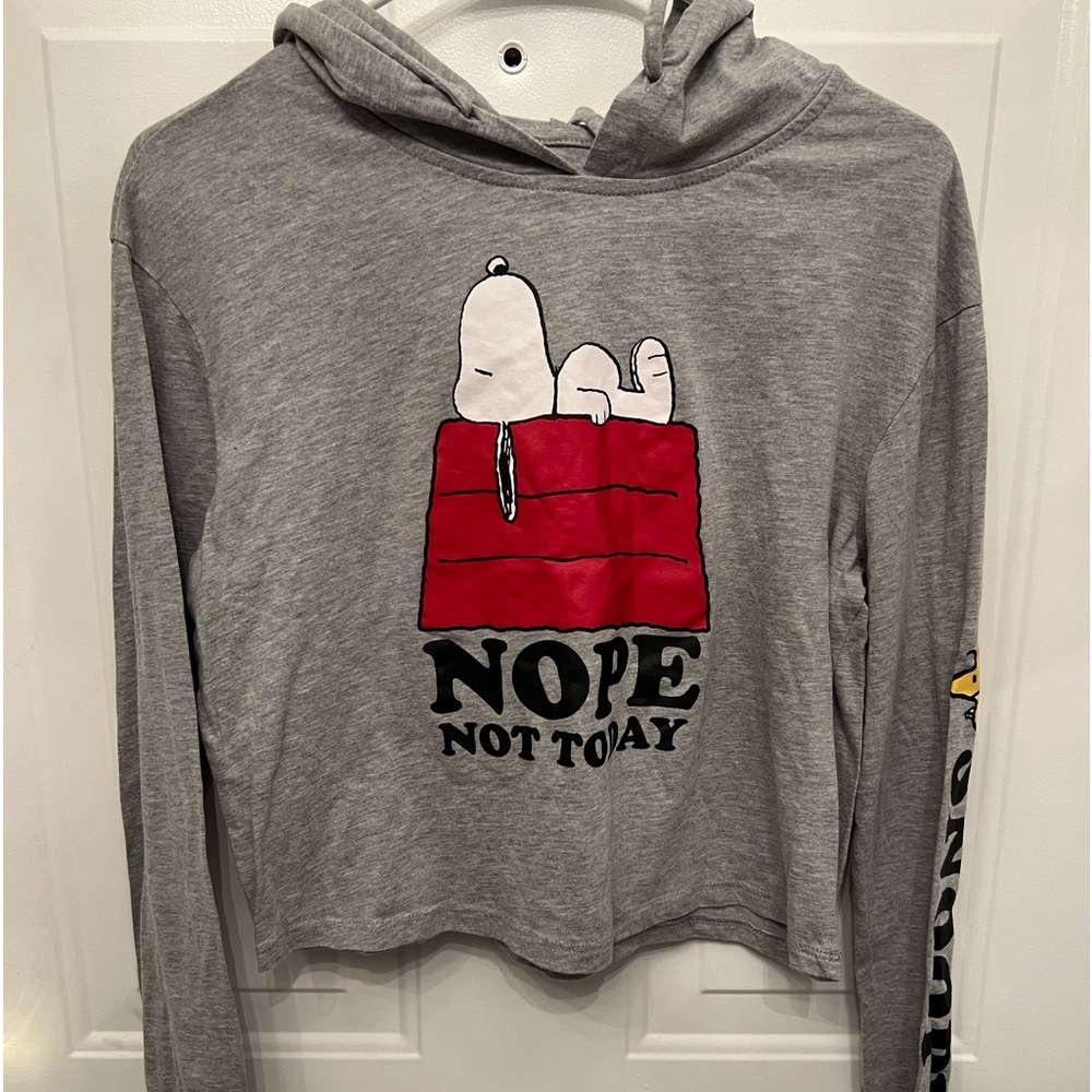 Snoopy. Long sleeve hoodie T-shirt size M